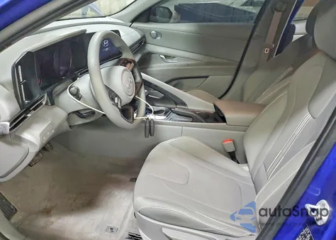 2022 Hyundai Elantra Sel z USA, uszkodzony, nr VIN KMHLM4AG0NU246093